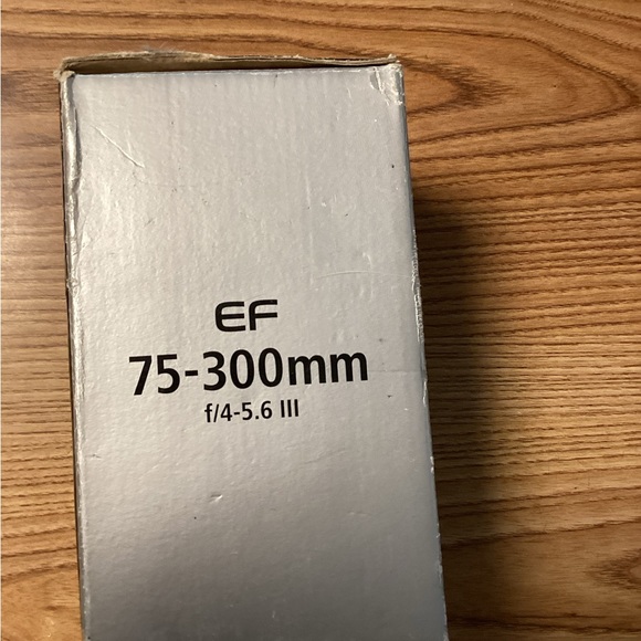 Canon lens GUC no scratches on lens - Picture 5 of 6